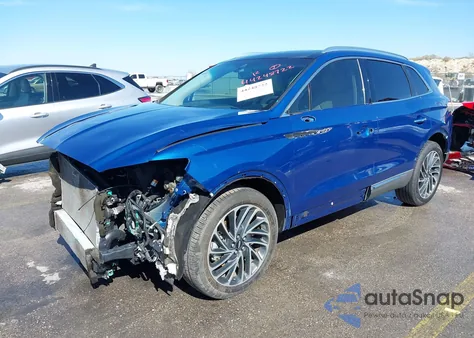 2020 Lincoln Nautilus Reserve z USA, uszkodzony, nr VIN 2LMPJ6K91LBL04029